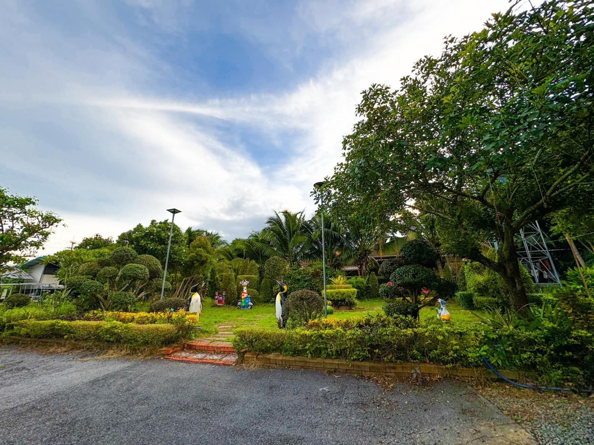Baan Suan Mee Tang Hotel Chanthaburi Exterior photo