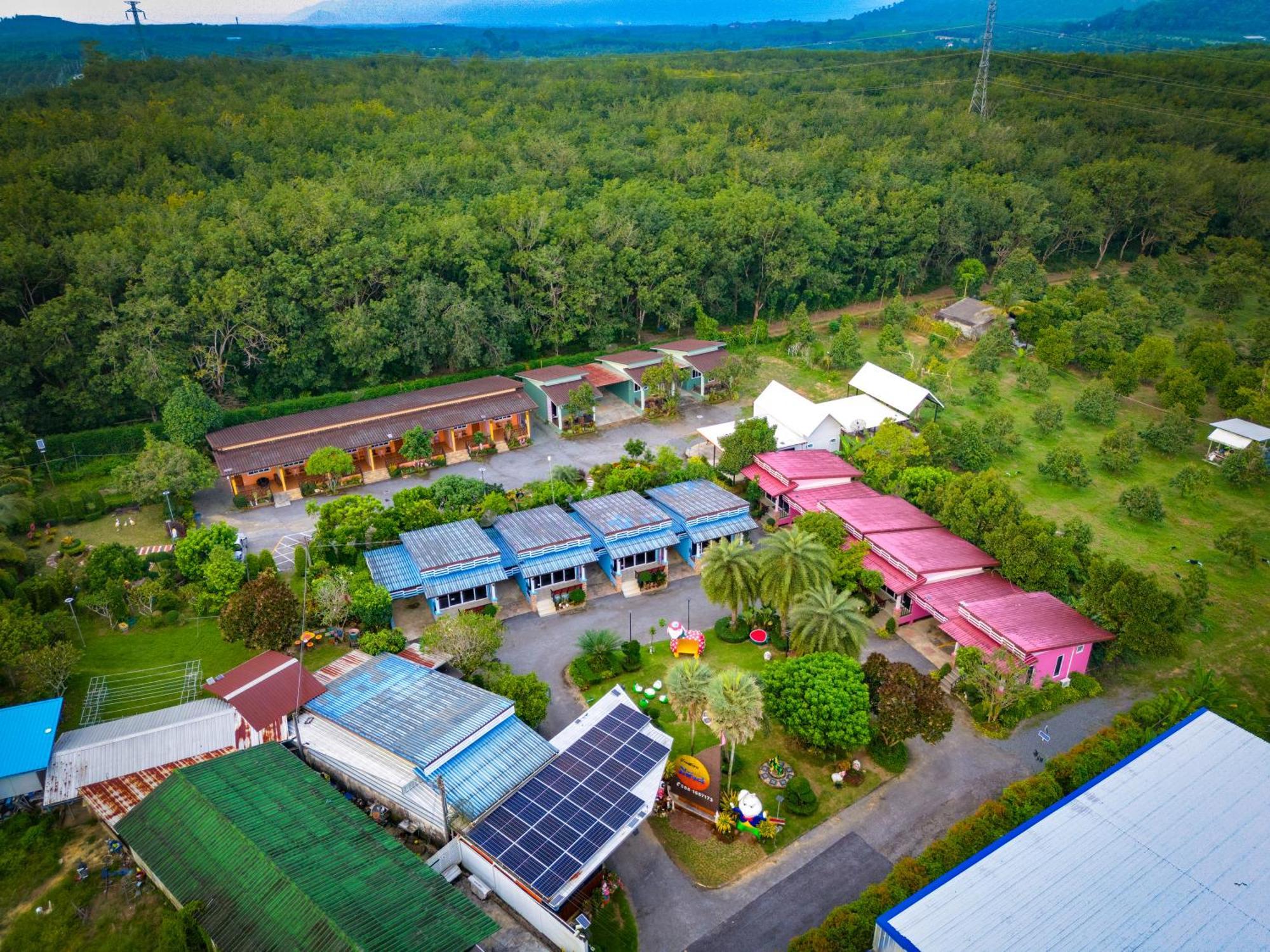Baan Suan Mee Tang Hotel Chanthaburi Exterior photo